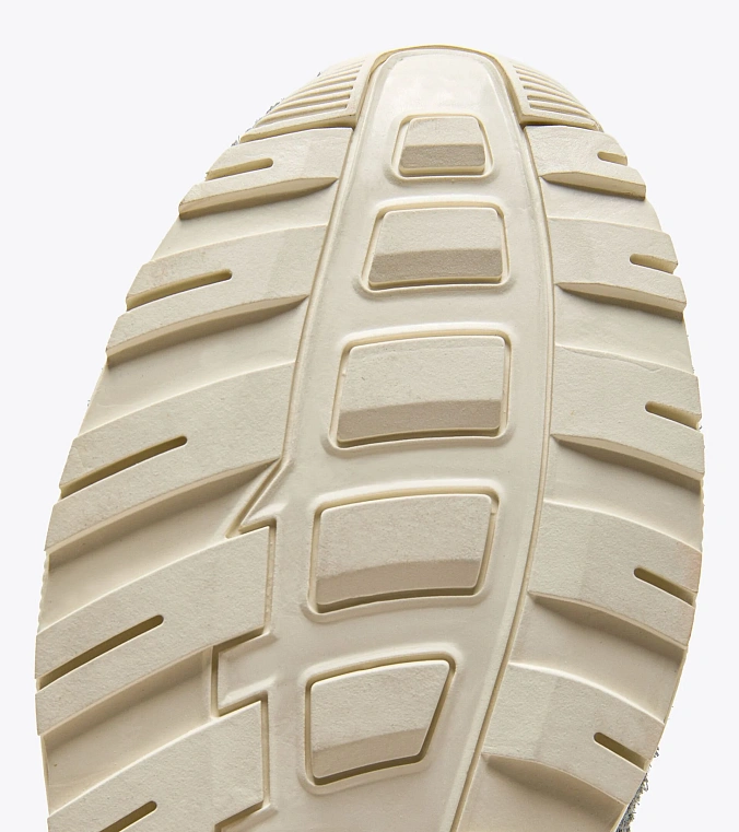 Кроссовки мужские Diadora N902 Hairy Suede Black/White/Lunar Rock/Eden